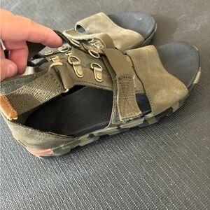 Sorel Kids Khaki and Black Sandals
